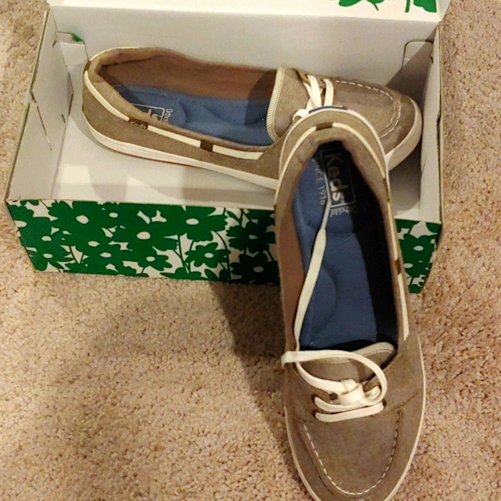 Keds metabolite casual gym like shoe